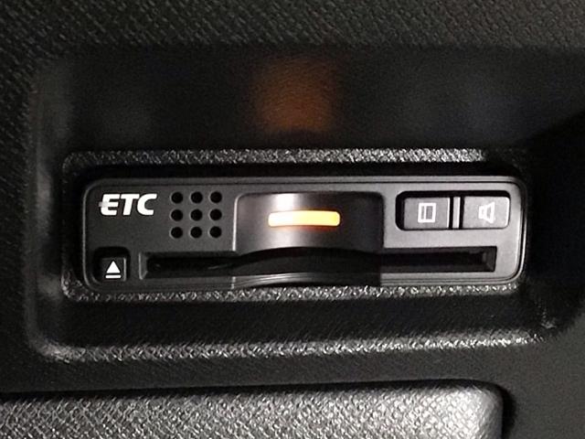 ステップワゴンスパーダ Z HID・フルセグ・メモリナビ・バックカメラ・純正AW・両側電動ドア・ETC 横滑防止 イモビ スマキー 地デジTV バックモニタ- 3列シ-ト キーフリー パワーウィンド ETC付 ナビ・TV ABS(9枚目)