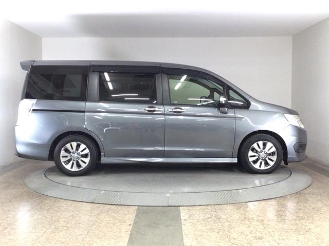 ステップワゴンスパーダ Z HID・フルセグ・メモリナビ・バックカメラ・純正AW・両側電動ドア・ETC 横滑防止 イモビ スマキー 地デジTV バックモニタ- 3列シ-ト キーフリー パワーウィンド ETC付 ナビ・TV ABS(27枚目)