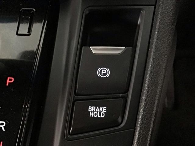 ＣＲ－Ｖ ＥＸ・ブラックエディション　ＬＥＤ・フルセグ・メモリナビ・バックカメラ・電動パノラミックサンルーフ・ＥＴＣ　ガラスサンルーフ　キーレスエントリー　クルーズコントロール　衝突被害軽減ブレーキ　ＤＶＤ再生可能　電動リヤゲート　ターボ（9枚目）