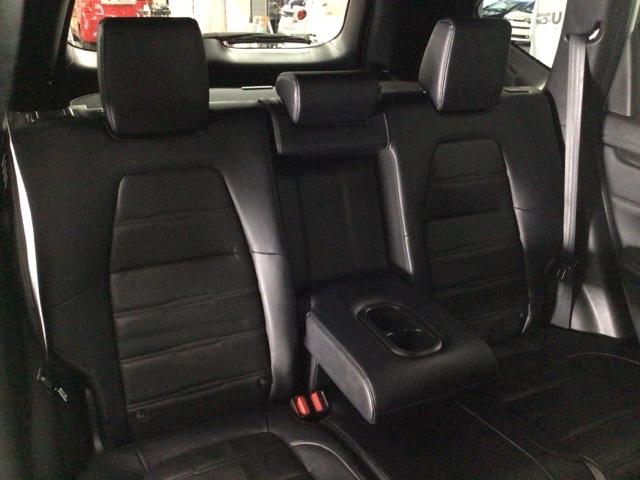 ＣＲ－Ｖ ＥＸ・ブラックエディション　ＬＥＤ・フルセグ・メモリナビ・バックカメラ・電動パノラミックサンルーフ・ＥＴＣ　ガラスサンルーフ　キーレスエントリー　クルーズコントロール　衝突被害軽減ブレーキ　ＤＶＤ再生可能　電動リヤゲート　ターボ（14枚目）