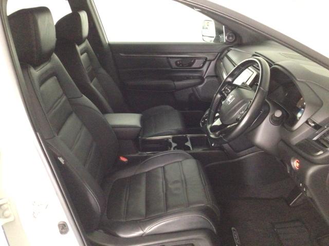 ＣＲ－Ｖ ＥＸ・ブラックエディション　ＬＥＤ・フルセグ・メモリナビ・バックカメラ・電動パノラミックサンルーフ・ＥＴＣ　ガラスサンルーフ　キーレスエントリー　クルーズコントロール　衝突被害軽減ブレーキ　ＤＶＤ再生可能　電動リヤゲート　ターボ（15枚目）