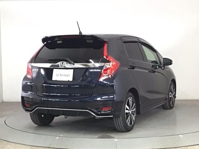 フィットハイブリッド Ｓホンダセンシング　ＬＥＤ・フルセグ・メモリナビ・バックカメラ・純正ＡＷ・ＵＳＢポート・ＥＴＣ　スマ－トキ－　ナビＴＶ　アクティブクルーズコントロール　パワーウインドウ　サイドエアバック　ＤＶＤ再生　パワーステアリング（4枚目）