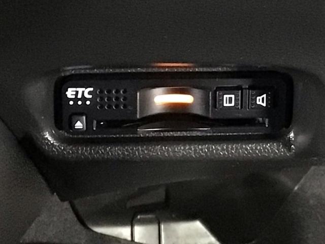 フィットハイブリッド Ｓホンダセンシング　ＬＥＤ・フルセグ・メモリナビ・バックカメラ・純正ＡＷ・ＵＳＢポート・ＥＴＣ　スマ－トキ－　ナビＴＶ　アクティブクルーズコントロール　パワーウインドウ　サイドエアバック　ＤＶＤ再生　パワーステアリング（10枚目）