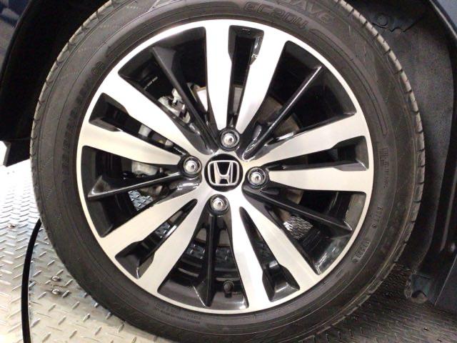 フィットハイブリッド Ｓホンダセンシング　ＬＥＤ・フルセグ・メモリナビ・バックカメラ・純正ＡＷ・ＵＳＢポート・ＥＴＣ　スマ－トキ－　ナビＴＶ　アクティブクルーズコントロール　パワーウインドウ　サイドエアバック　ＤＶＤ再生　パワーステアリング（13枚目）