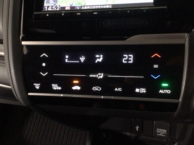 フィットハイブリッド Ｓホンダセンシング　ＬＥＤ・フルセグ・メモリナビ・バックカメラ・純正ＡＷ・ＵＳＢポート・ＥＴＣ　スマ－トキ－　ナビＴＶ　アクティブクルーズコントロール　パワーウインドウ　サイドエアバック　ＤＶＤ再生　パワーステアリング（18枚目）