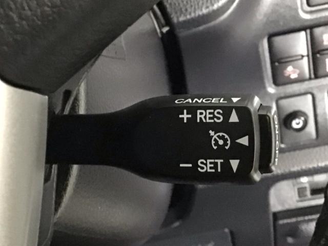 ヴォクシー ＺＳ煌ＩＩ　衝突軽減ブレーキ・メモリナビ・バックカメラ・純正ＡＷ・両側電動ドア・ＥＴＣ　スマートキー・プッシュスタート　バックガイドモニター　両側パワスラドア　ＥＴＣ車載器　ＶＳＣ　ＬＥＤライト　助手席エアバック（4枚目）