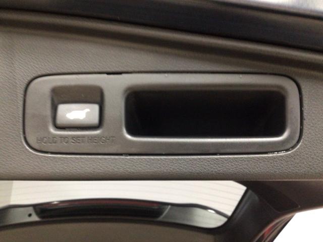 ＣＲ－Ｖハイブリッド ＥＸ・マスターピース　ＬＥＤ・メモリナビ・バックカメラ・純正ＡＷ・電動パノラミックサンルーフ・ＥＴＣ　ＶＳＡ　ハンズフリーパワーテールゲート　本革シート　アクティブクルーズ　前席シートヒーター　パワ－シ－ト　ＬＥＤヘッド（22枚目）