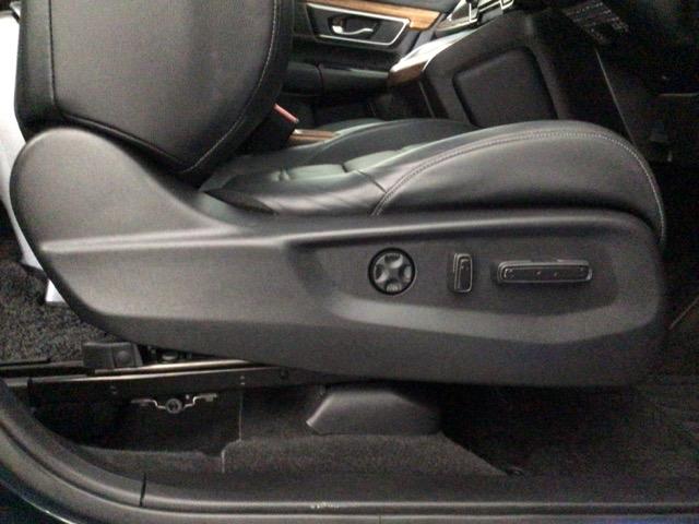 ＣＲ－Ｖハイブリッド ＥＸ・マスターピース　ＬＥＤ・メモリナビ・バックカメラ・純正ＡＷ・電動パノラミックサンルーフ・ＥＴＣ　ＶＳＡ　ハンズフリーパワーテールゲート　本革シート　アクティブクルーズ　前席シートヒーター　パワ－シ－ト　ＬＥＤヘッド（23枚目）