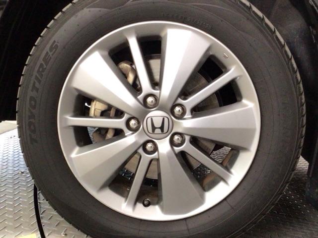 エリシオンプレステージ Ｓ　ＨＩＤ・フルセグ・ＨＤＤナビ・バックカメラ・純正ＡＷ・両側電動ドア・ＥＴＣ　Ｂカメラ　ＤＶＤ　オートエアコン　シートヒーター　ウォークスルー　パワステ　パワーウィンドウ　助手席エアバック　ＡＢＳ（12枚目）