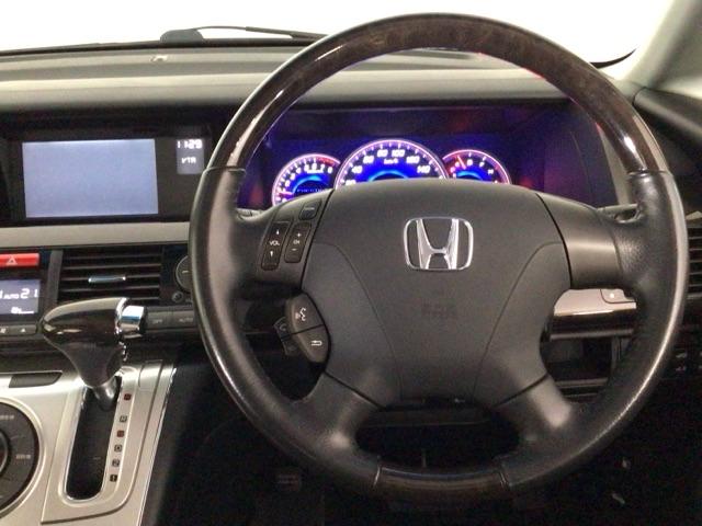 エリシオンプレステージ Ｓ　ＨＩＤ・フルセグ・ＨＤＤナビ・バックカメラ・純正ＡＷ・両側電動ドア・ＥＴＣ　Ｂカメラ　ＤＶＤ　オートエアコン　シートヒーター　ウォークスルー　パワステ　パワーウィンドウ　助手席エアバック　ＡＢＳ（17枚目）