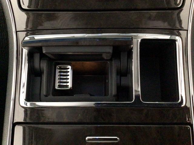 エリシオンプレステージ Ｓ　ＨＩＤ・フルセグ・ＨＤＤナビ・バックカメラ・純正ＡＷ・両側電動ドア・ＥＴＣ　Ｂカメラ　ＤＶＤ　オートエアコン　シートヒーター　ウォークスルー　パワステ　パワーウィンドウ　助手席エアバック　ＡＢＳ（24枚目）