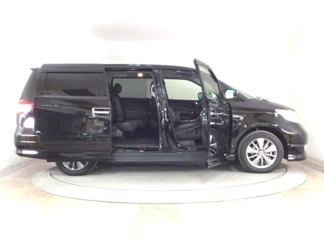 エリシオンプレステージ Ｓ　ＨＩＤ・フルセグ・ＨＤＤナビ・バックカメラ・純正ＡＷ・両側電動ドア・ＥＴＣ　Ｂカメラ　ＤＶＤ　オートエアコン　シートヒーター　ウォークスルー　パワステ　パワーウィンドウ　助手席エアバック　ＡＢＳ（26枚目）