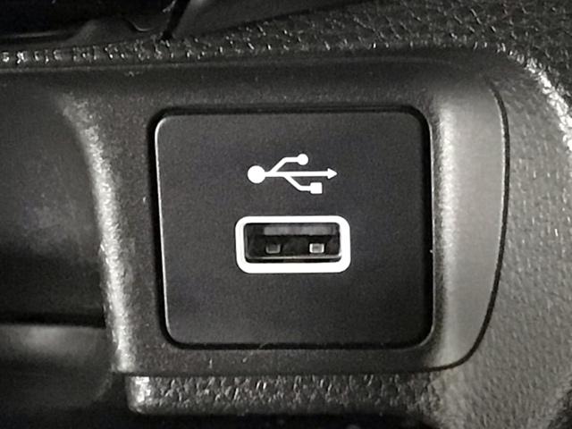 ヴェゼル e:HEVPLaY LED・フルセグ・メモリナビ・パノラマルーフ・純正AW・ホンダCONNECT 衝突被害軽減ブレーキ カーテンエアバッグ 盗難防止装置 Pセンサー ABS ESC フルオートエアコン リアカメラ ETC(26枚目)