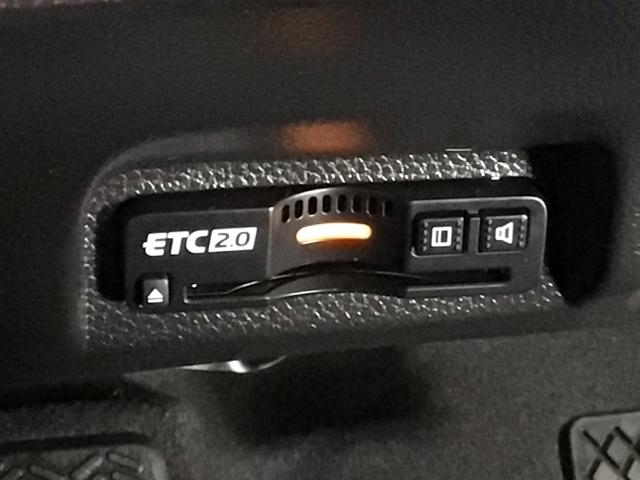 ヴェゼル e:HEVPLaY LED・フルセグ・メモリナビ・パノラマルーフ・純正AW・ホンダCONNECT 衝突被害軽減ブレーキ カーテンエアバッグ 盗難防止装置 Pセンサー ABS ESC フルオートエアコン リアカメラ ETC(30枚目)