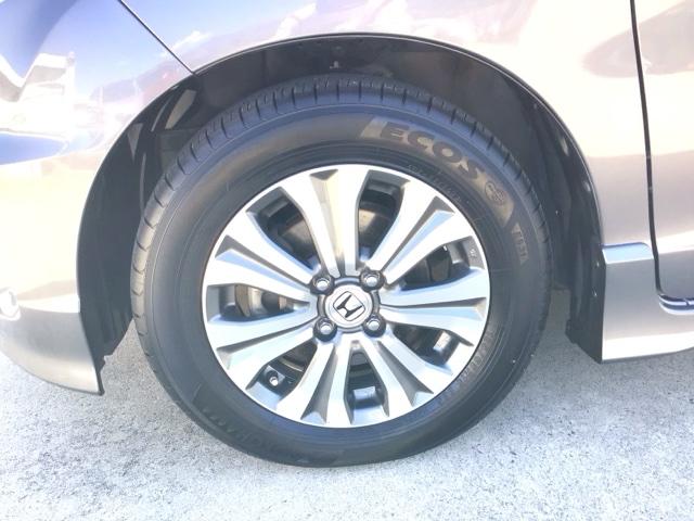 フリードスパイク Ｇエアロクールエディション　ＨＩＤ・フルセグ・メモリナビ・バックカメラ・純正ＡＷ・両側電動ドア・ＥＴＣ　エアロ　盗難防止装置　ＤＶＤ　スマ－トキ－　ＡＡＣ　Ｒカメラ　ＶＳＡ　Ｗエアバック（12枚目）