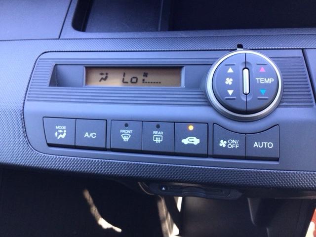 フリードスパイク Ｇエアロクールエディション　ＨＩＤ・フルセグ・メモリナビ・バックカメラ・純正ＡＷ・両側電動ドア・ＥＴＣ　エアロ　盗難防止装置　ＤＶＤ　スマ－トキ－　ＡＡＣ　Ｒカメラ　ＶＳＡ　Ｗエアバック（18枚目）