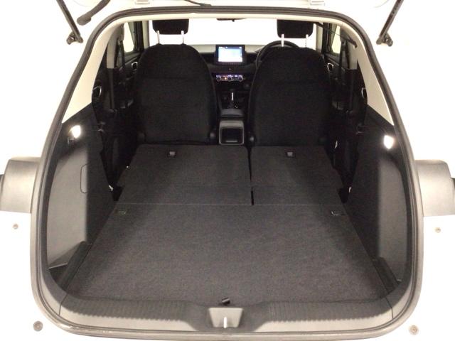 ヴェゼル ｅ：ＨＥＶＸ　ＬＥＤ・ホンダＣＯＮＮＥＣＴ・メモリナビ・ＤＶＤ・バックカメラ・純正ＡＷ・ＥＴＣ　前後障害物センサー　ＡＡＣ　イモビライザー　スマ－トキ－　誤発進抑制　ＰＷ　リアカメラ　クルコン　ＥＳＣ　ＥＴＣ装備（26枚目）