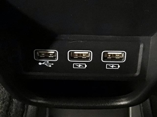 N-ONE プレミアムツアラー LEDライト・メモリナビ・CD・バックカメラ・純正AW・シートヒーター・ETC Pセンサー ターボエンジン カーテンエアバック LEDランプ USB接続 クルコン 前席シートヒーター イモビ ABS(10枚目)