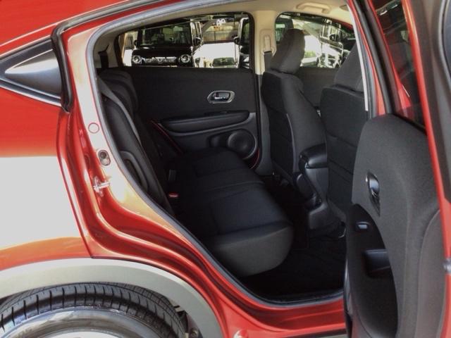 ヴェゼル X・ホンダセンシング LED・フルセグ・メモリナビ・CD・バックカメラ・純正AW・ETC Rカメラ Wエアバッグ 盗難防止 アクティブクルーズコントロール オートエアコン LEDランプ 衝突軽減ブレ-キ パワステ TVナビ(14枚目)