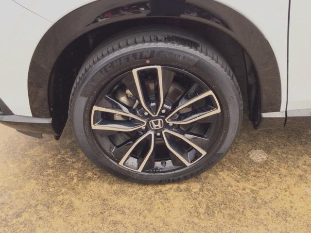 ヴェゼル ｅ：ＨＥＶＺ　ＬＥＤ・フルセグ・メモリナビ・バックカメラ・純正ＡＷ・シートヒーター・ＥＴＣ　衝突回避支援ブレーキ機能　スマキ　フルオートエアコン　エアバッグ　両席エアバック　Ｒカメ　パワーウィンドウ　ＬＥＤランプ（12枚目）