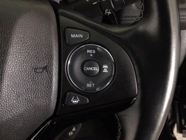 ヴェゼル ハイブリッドＺ・ホンダセンシング　ＬＥＤ・フルセグ・メモリナビ・バックカメラ・純正ＡＷ・シートヒーター・ＥＴＣ　レーダーサポート　ＤＶＤ再生機能　横滑り防止システム　バックアイカメラ　盗難防止装置　シートヒーター付　スマ－トキ－（5枚目）