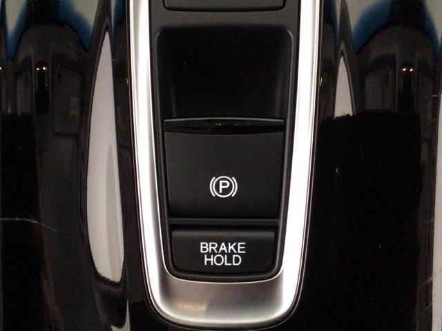 ヴェゼル ハイブリッドＺ・ホンダセンシング　ＬＥＤ・フルセグ・メモリナビ・バックカメラ・純正ＡＷ・シートヒーター・ＥＴＣ　レーダーサポート　ＤＶＤ再生機能　横滑り防止システム　バックアイカメラ　盗難防止装置　シートヒーター付　スマ－トキ－（9枚目）