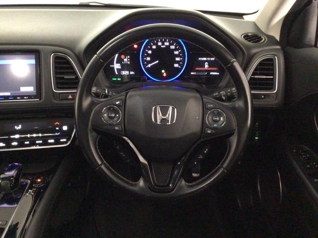 ヴェゼル ハイブリッドＺ・ホンダセンシング　ＬＥＤ・フルセグ・メモリナビ・バックカメラ・純正ＡＷ・シートヒーター・ＥＴＣ　レーダーサポート　ＤＶＤ再生機能　横滑り防止システム　バックアイカメラ　盗難防止装置　シートヒーター付　スマ－トキ－（17枚目）