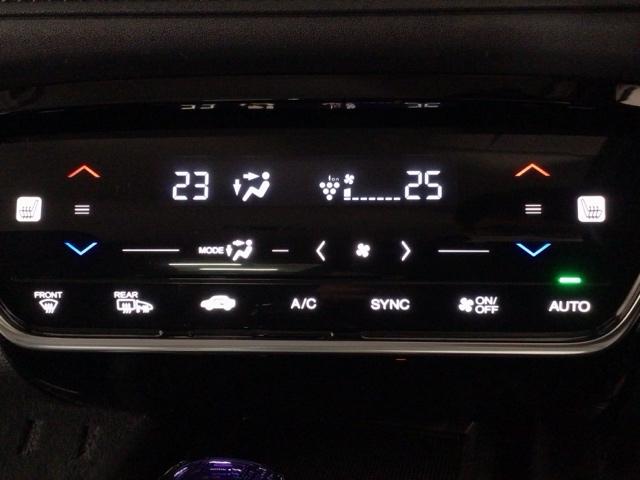 ヴェゼル ハイブリッドＺ・ホンダセンシング　ＬＥＤ・フルセグ・メモリナビ・バックカメラ・純正ＡＷ・シートヒーター・ＥＴＣ　レーダーサポート　ＤＶＤ再生機能　横滑り防止システム　バックアイカメラ　盗難防止装置　シートヒーター付　スマ－トキ－（18枚目）