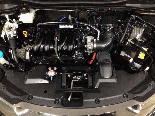 ヴェゼル ハイブリッドＺ・ホンダセンシング　ＬＥＤ・フルセグ・メモリナビ・バックカメラ・純正ＡＷ・シートヒーター・ＥＴＣ　レーダーサポート　ＤＶＤ再生機能　横滑り防止システム　バックアイカメラ　盗難防止装置　シートヒーター付　スマ－トキ－（20枚目）