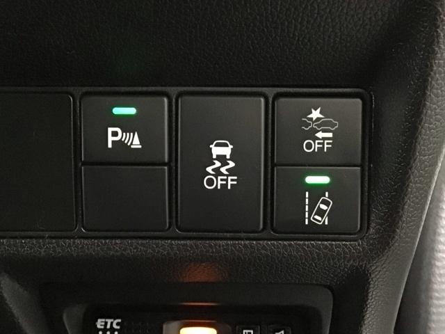 ステップワゴンスパーダ スパーダホンダセンシング　ＬＥＤ・フルセグ・メモリナビ・バックカメラ・純正ＡＷ・両側電動ドア・ＥＴＣ　盗難防止　助手席エアバッグ　Ｗパワスラ　地デジ　ＬＥＤライト　横滑り防止システム　オートエアコン　リアカメラ　ＵＳＢ　スマ鍵（7枚目）