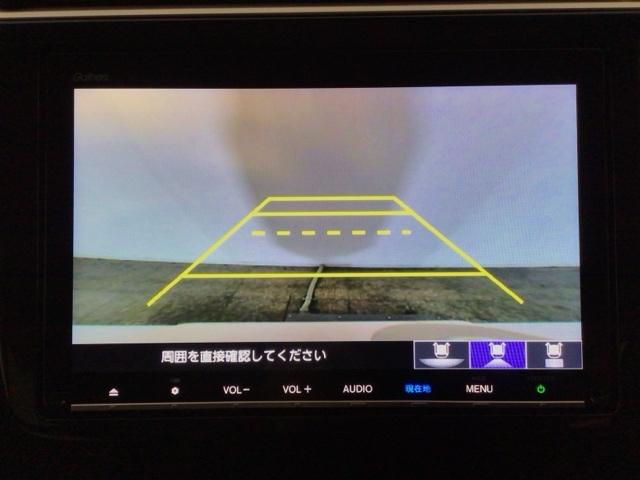 ステップワゴンスパーダ スパーダホンダセンシング　ＬＥＤ・フルセグ・メモリナビ・バックカメラ・純正ＡＷ・両側電動ドア・ＥＴＣ　盗難防止　助手席エアバッグ　Ｗパワスラ　地デジ　ＬＥＤライト　横滑り防止システム　オートエアコン　リアカメラ　ＵＳＢ　スマ鍵（8枚目）