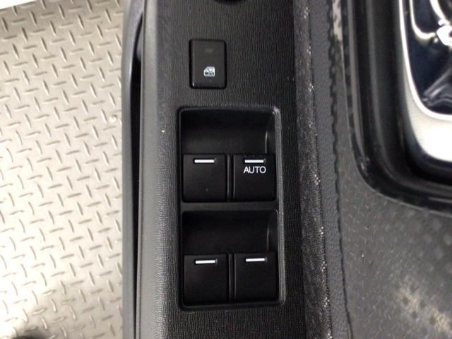 Ｎ－ＷＧＮカスタム Ｇ・Ｌパッケージ　ＨＩＤ・フルセグ・メモリナビ・バックカメラ・純正ＡＷ・ＵＳＢポート・ＥＴＣ　横滑り防止システム　スマートキー＆プッシュスタート　ナビＴＶ　ベンチシ－ト　バックモニター　地デジＴＶ　ＥＴＣ車載器　ＡＢＳ（28枚目）