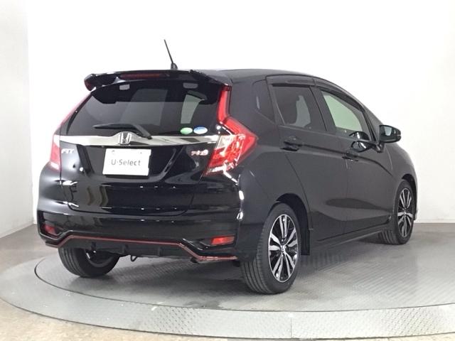 フィット ＲＳホンダセンシング　ＬＥＤ・フルセグ・メモリナビ・ＤＶＤ・バックカメラ・純正ＡＷ・ＥＴＣ　ＬＥＤヘッド　オートクルーズコントロール　Ｂカメラ　オートエアコン　アイドリングストップ　スマートキー　地デジＴＶ　横滑り防止（4枚目）