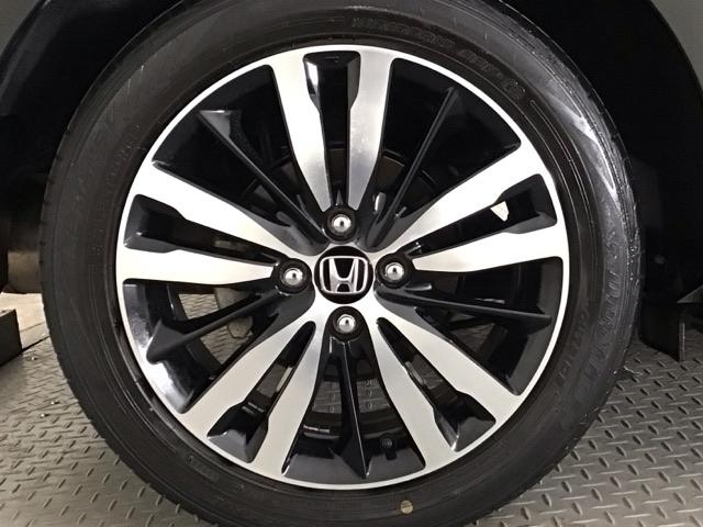 フィット ＲＳホンダセンシング　ＬＥＤ・フルセグ・メモリナビ・ＤＶＤ・バックカメラ・純正ＡＷ・ＥＴＣ　ＬＥＤヘッド　オートクルーズコントロール　Ｂカメラ　オートエアコン　アイドリングストップ　スマートキー　地デジＴＶ　横滑り防止（12枚目）