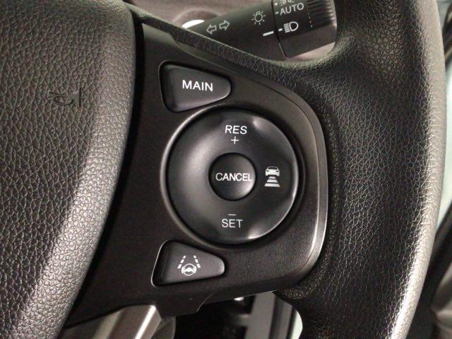 フリード+ Gブラックスタイル レンタUP・LED・フルセグ・メモリナビ・バックカメラ・純正AW・ETC イモビライザー スマ-トキ- VSA LEDライト シートヒーター フルセグTV USB ABS DVD クルーズコントロール(5枚目)