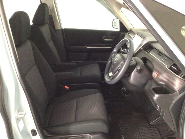 フリード+ Gブラックスタイル レンタUP・LED・フルセグ・メモリナビ・バックカメラ・純正AW・ETC イモビライザー スマ-トキ- VSA LEDライト シートヒーター フルセグTV USB ABS DVD クルーズコントロール(15枚目)