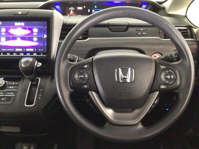 フリード+ Gブラックスタイル レンタUP・LED・フルセグ・メモリナビ・バックカメラ・純正AW・ETC イモビライザー スマ-トキ- VSA LEDライト シートヒーター フルセグTV USB ABS DVD クルーズコントロール(17枚目)