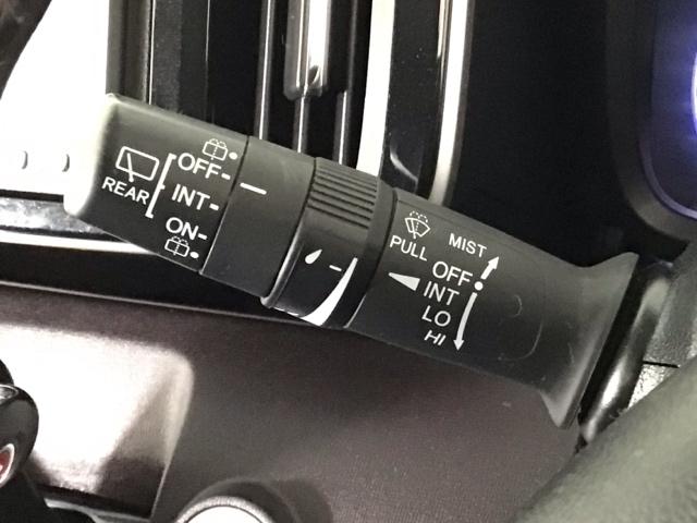 N-ONE プレミアム HID・フルセグ・メモリナビ・DVD・バックカメラ・社外AW・ETC DVD再生機能 運転席エアバック 横滑防止 ETC装備 地デジ バックモニター 助手席エアバック パワーステ フルオートエアコン(31枚目)