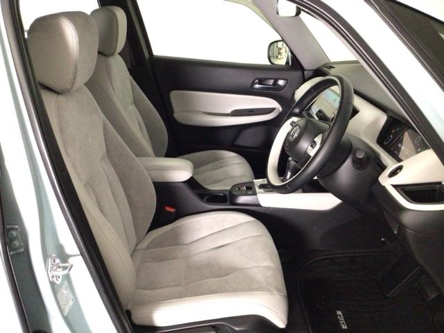 フィット ｅ：ＨＥＶホーム　レンタＵＰ・ＬＥＤ・ホンダＣＯＮＮＥＣＴ・メモリナビ・バックカメラ・ＥＴＣ　前後誤発進抑制機能　クリソナ　助手席エアバッグ　運転席エアバッグ　シートヒーター　ＬＥＤライト　ＵＳＢ接続　ＡＢＳ　キーレス（15枚目）