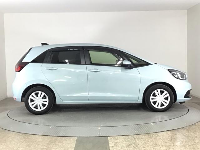 フィット ｅ：ＨＥＶホーム　レンタＵＰ・ＬＥＤ・ホンダＣＯＮＮＥＣＴ・メモリナビ・バックカメラ・ＥＴＣ　前後誤発進抑制機能　クリソナ　助手席エアバッグ　運転席エアバッグ　シートヒーター　ＬＥＤライト　ＵＳＢ接続　ＡＢＳ　キーレス（46枚目）