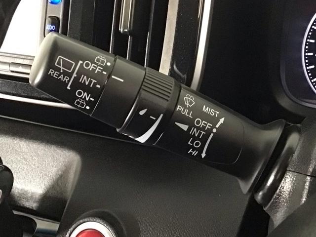 N-ONE プレミアムツアラー HID・フルセグ・メモリナビ・DVD・バックカメラ・純正AW・ETC Rカメ ベンチS 地デジ アイドリング Wエアバック ETC車載器 スマ-トキ- Aクルーズ AAC キーレス ターボ ナビTV(36枚目)