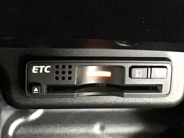 オデッセイ MX・エアロパッケージ HID・フルセグ・HDDナビ・バックカメラ・純正AW・横滑り防止措置・ETC キーレス 3列シート Bカメ スマートキー DVD再生 フルセグTV ESC ETC付 ABS USB エアバッグ(8枚目)