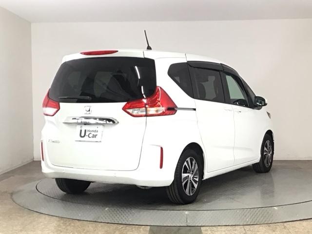 フリード Ｇ　ＬＥＤ・フルセグ・メモリナビ・バックカメラ・純正ＡＷ・シートヒーター・ＥＴＣ　パーキングセンサー　Ａクルーズ　３列シート　カーテンエアバック　ＬＥＤヘッドライト　パワーウインドウ　地デジ　Ｒカメラ（4枚目）