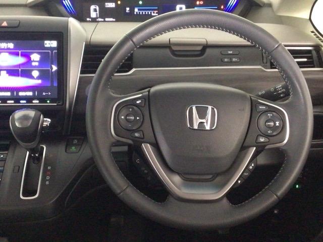 フリード Ｇ　ＬＥＤ・フルセグ・メモリナビ・バックカメラ・純正ＡＷ・シートヒーター・ＥＴＣ　パーキングセンサー　Ａクルーズ　３列シート　カーテンエアバック　ＬＥＤヘッドライト　パワーウインドウ　地デジ　Ｒカメラ（17枚目）