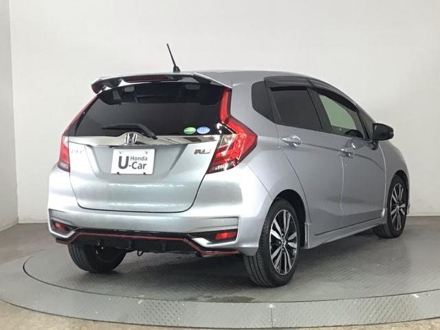 フィット ＲＳホンダセンシング　ＬＥＤ・フルセグ・メモリナビ・ＤＶＤ・バックカメラ・純正ＡＷ・ＥＴＣ　ＬＥＤヘッド　オートクルーズコントロール　Ｂカメラ　オートエアコン　アイドリングストップ　スマートキー　地デジＴＶ　横滑り防止（4枚目）