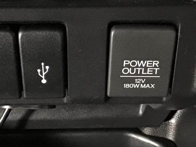 フィット ＲＳホンダセンシング　ＬＥＤ・フルセグ・メモリナビ・ＤＶＤ・バックカメラ・純正ＡＷ・ＥＴＣ　ＬＥＤヘッド　オートクルーズコントロール　Ｂカメラ　オートエアコン　アイドリングストップ　スマートキー　地デジＴＶ　横滑り防止（9枚目）