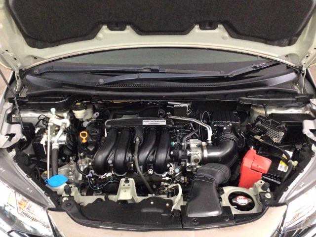 フィット ＲＳホンダセンシング　ＬＥＤ・フルセグ・メモリナビ・ＤＶＤ・バックカメラ・純正ＡＷ・ＥＴＣ　ＬＥＤヘッド　オートクルーズコントロール　Ｂカメラ　オートエアコン　アイドリングストップ　スマートキー　地デジＴＶ　横滑り防止（20枚目）