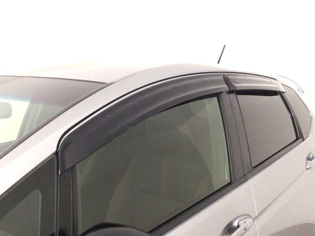 フィット ＲＳホンダセンシング　ＬＥＤ・フルセグ・メモリナビ・ＤＶＤ・バックカメラ・純正ＡＷ・ＥＴＣ　ＬＥＤヘッド　オートクルーズコントロール　Ｂカメラ　オートエアコン　アイドリングストップ　スマートキー　地デジＴＶ　横滑り防止（22枚目）
