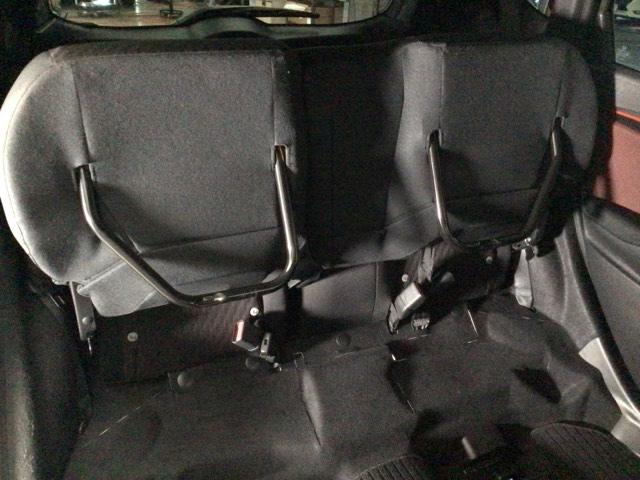 フィット ＲＳホンダセンシング　ＬＥＤ・フルセグ・メモリナビ・ＤＶＤ・バックカメラ・純正ＡＷ・ＥＴＣ　ＬＥＤヘッド　オートクルーズコントロール　Ｂカメラ　オートエアコン　アイドリングストップ　スマートキー　地デジＴＶ　横滑り防止（26枚目）