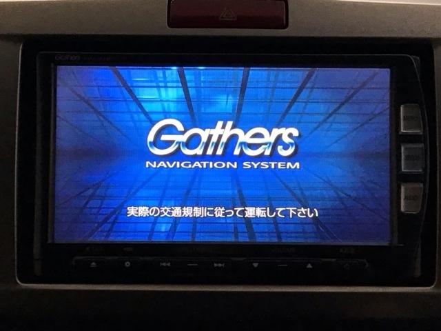 フリードスパイクハイブリッド ジャストセレクション　ＨＩＤ・フルセグ・メモリナビ・ＤＶＤ・バックカメラ・ＥＣＯＮスイッチ・ＥＴＣ　Ｓキー　キーフリー　横滑り防止機能　ＤＶＤ視聴　後カメラ　地デジ　ナビＴＶ　エアコン　両側スライド片側電動　ＡＢＳ（6枚目）